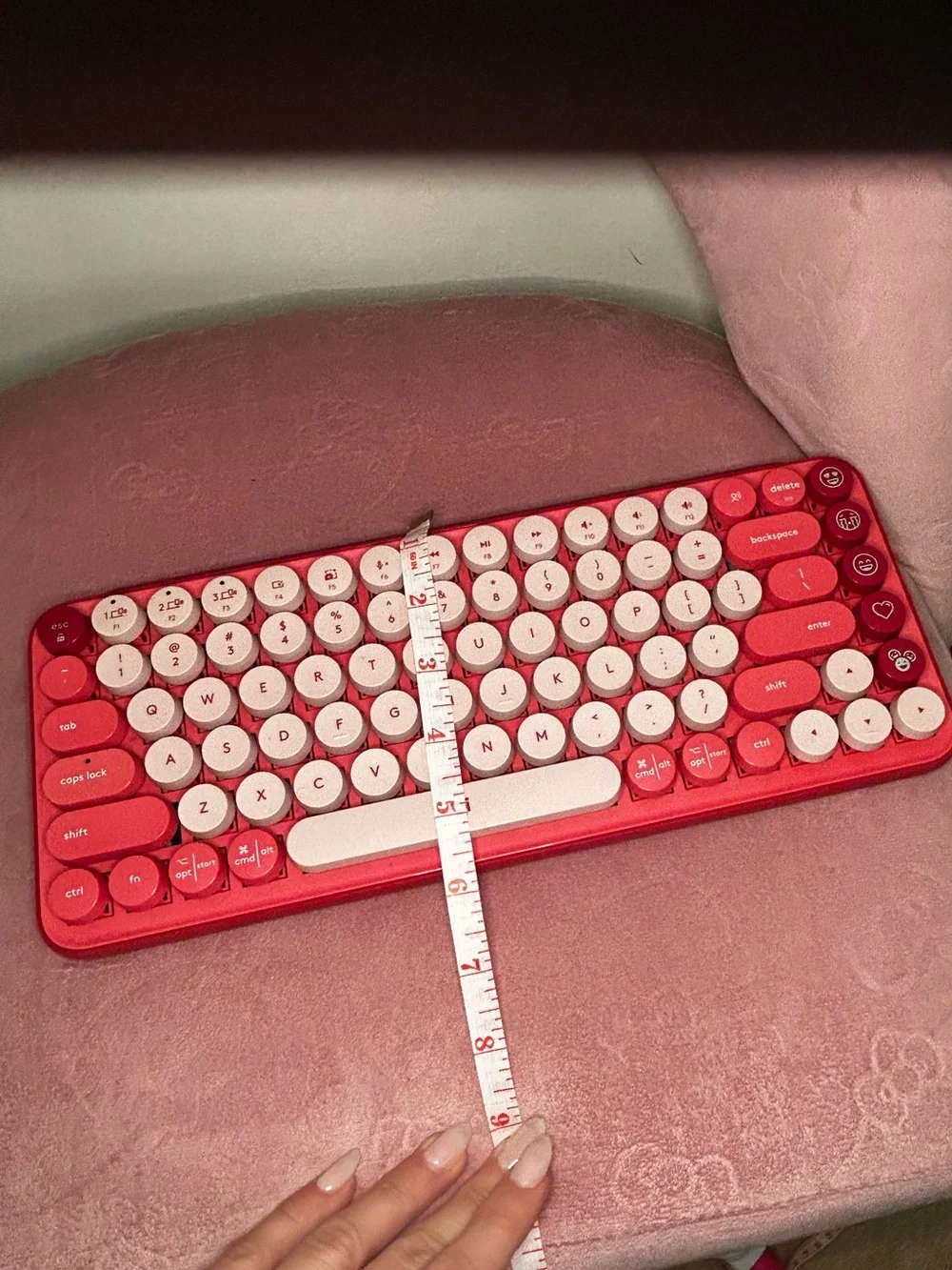 Logitech Heartbreaker Pink Bluetooth POP key Wireless Mechanical Keyboard